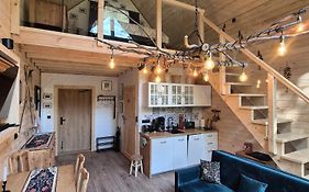 Woodland House 1